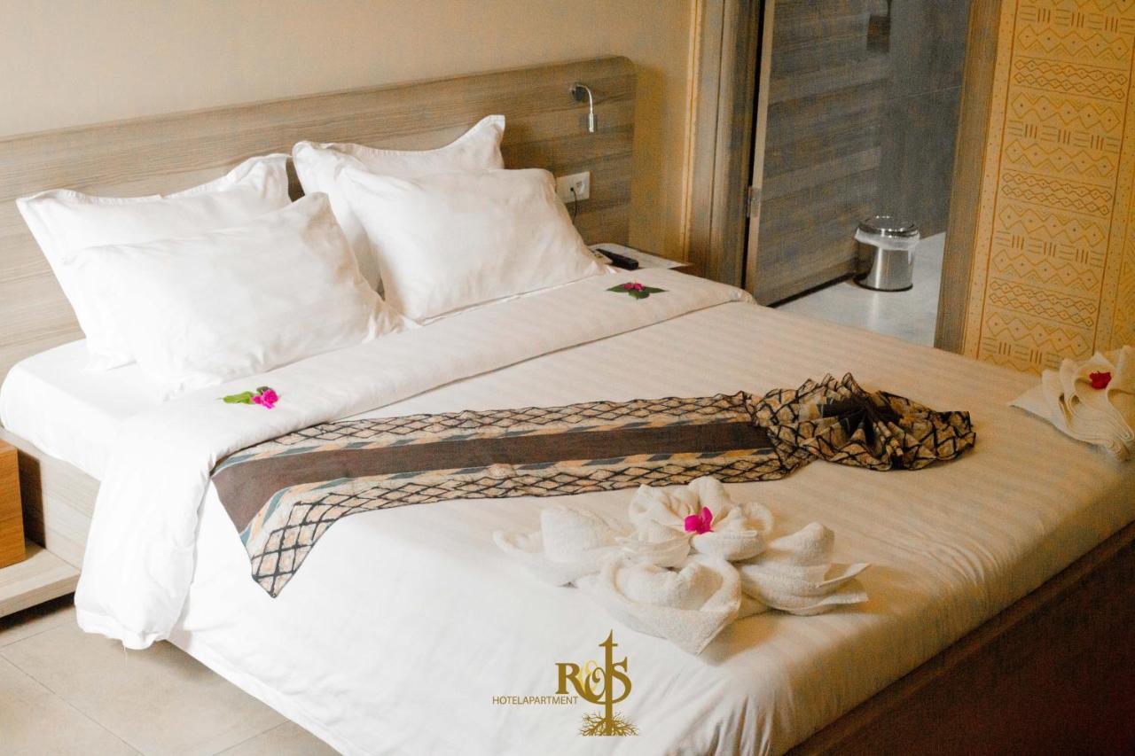 Roots Hotel Apartments Abidjan Eksteriør billede