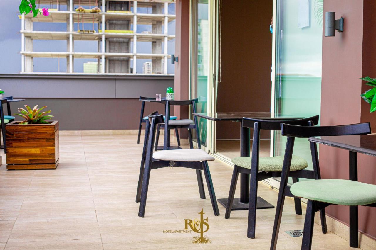 Roots Hotel Apartments Abidjan Eksteriør billede