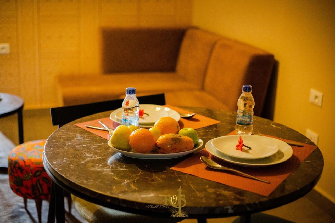 Roots Hotel Apartments Abidjan Eksteriør billede