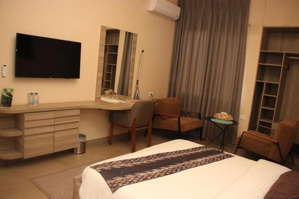 Roots Hotel Apartments Abidjan Eksteriør billede