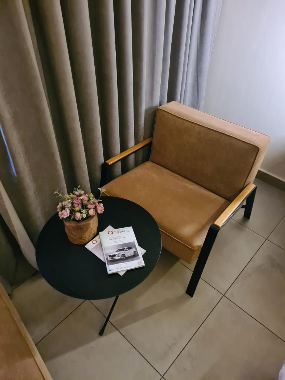 Roots Hotel Apartments Abidjan Eksteriør billede