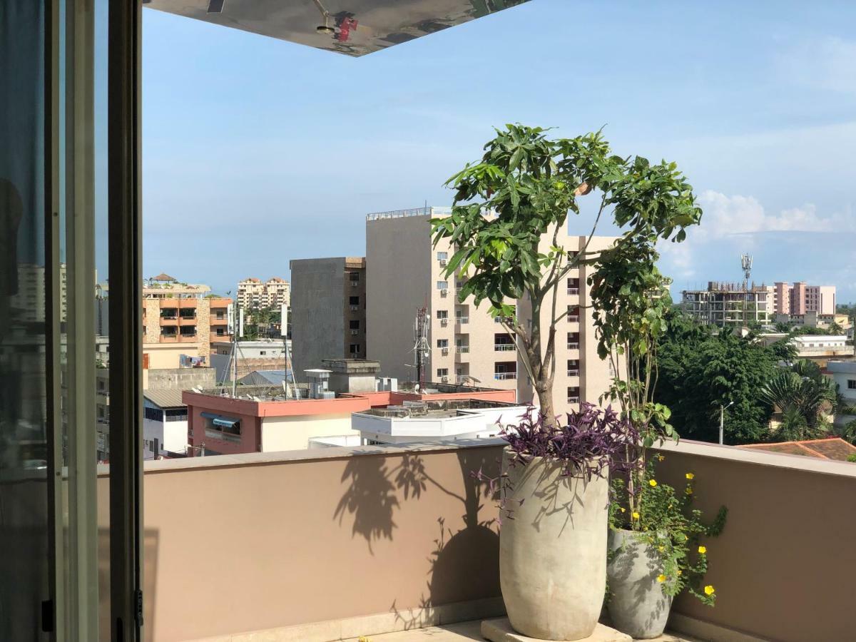 Roots Hotel Apartments Abidjan Eksteriør billede